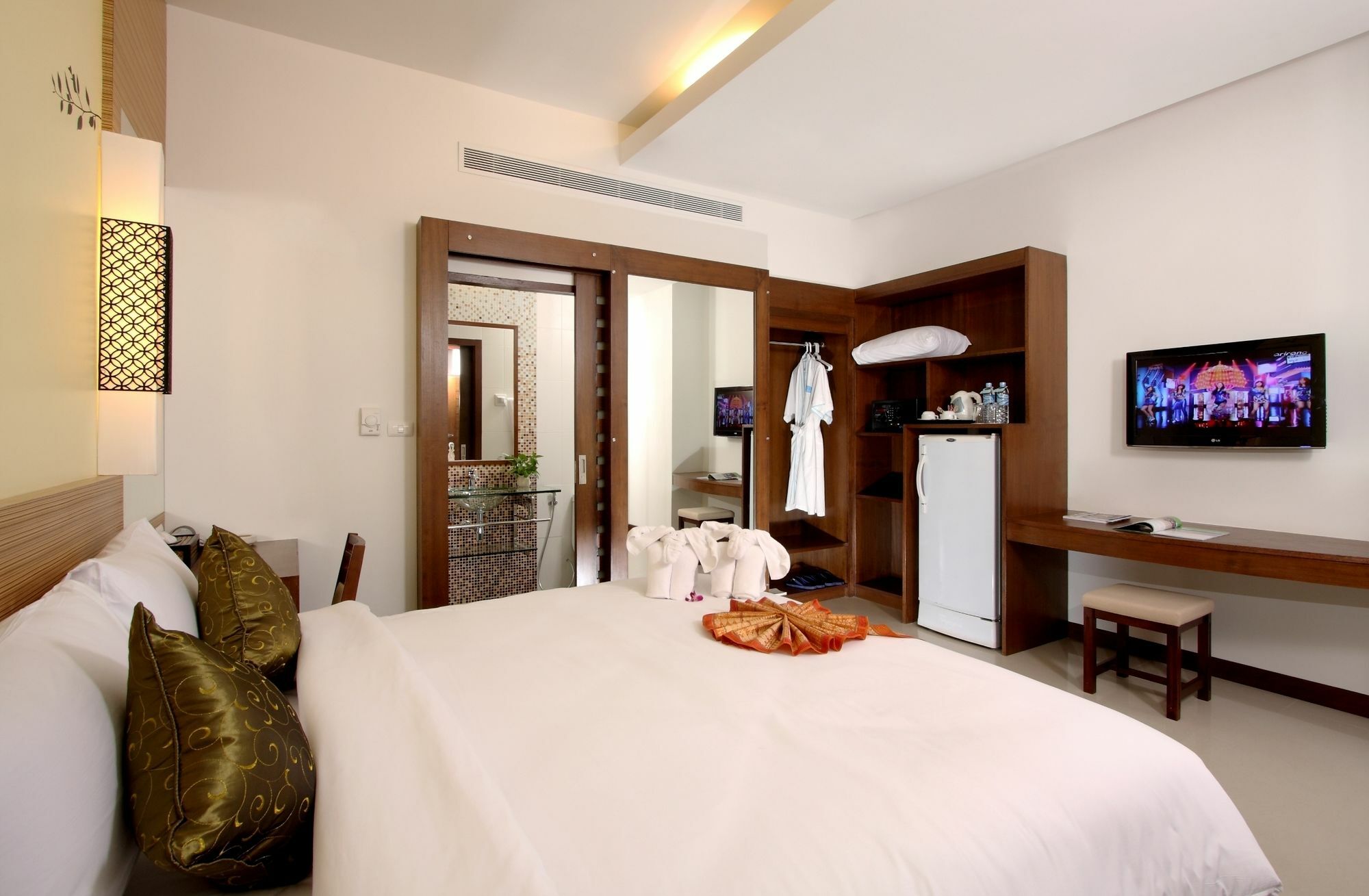 A2 Pool Resort - Sha Plus Phuket Εξωτερικό φωτογραφία